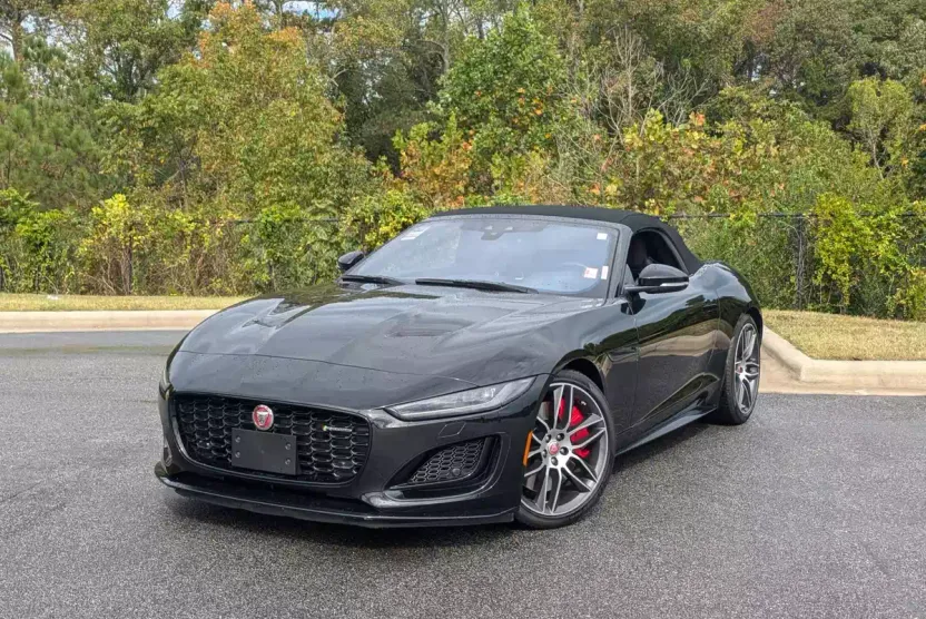 2021 Jaguar F-TYPE R-Dynamic photo 1