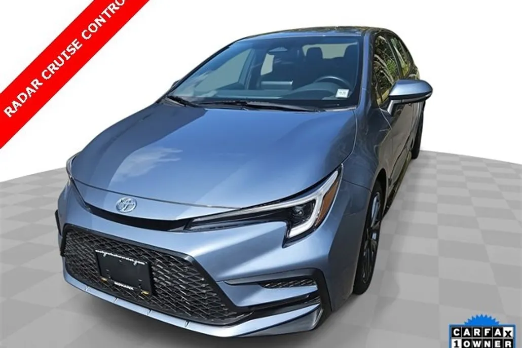2023 Toyota Corolla SE photo 1
