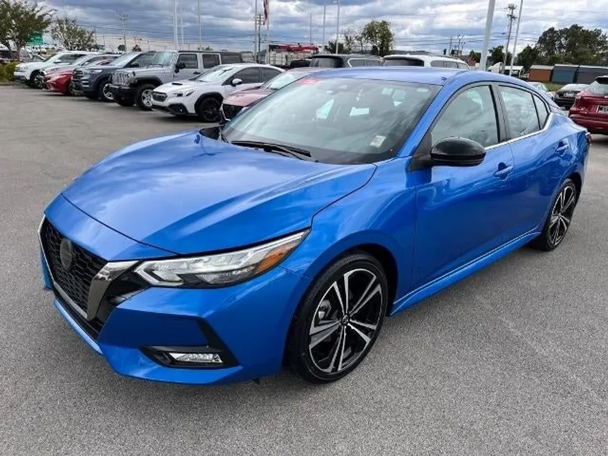 2023 Nissan Sentra SR photo 1