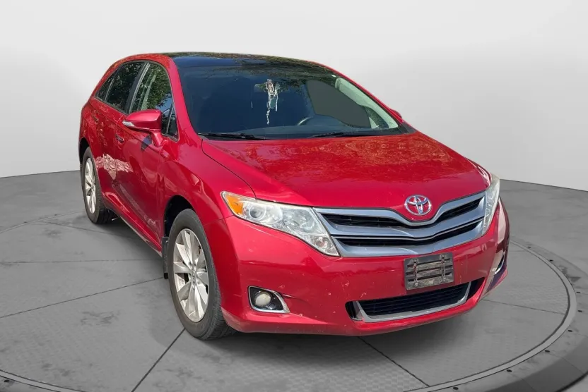 2013 Toyota Venza XLE photo 1
