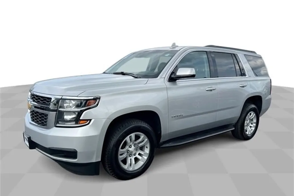 2019 Chevrolet Tahoe LT photo 1