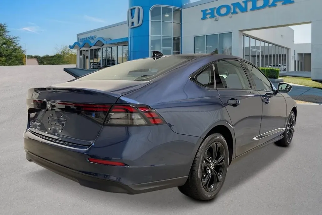 2025 Honda Accord SE photo 1