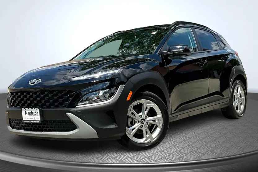 2022 Hyundai Kona SEL photo 1