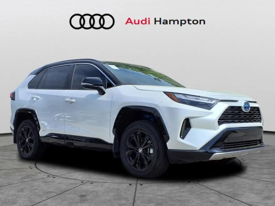 2024 Toyota RAV4 Hybrid XSE photo 1