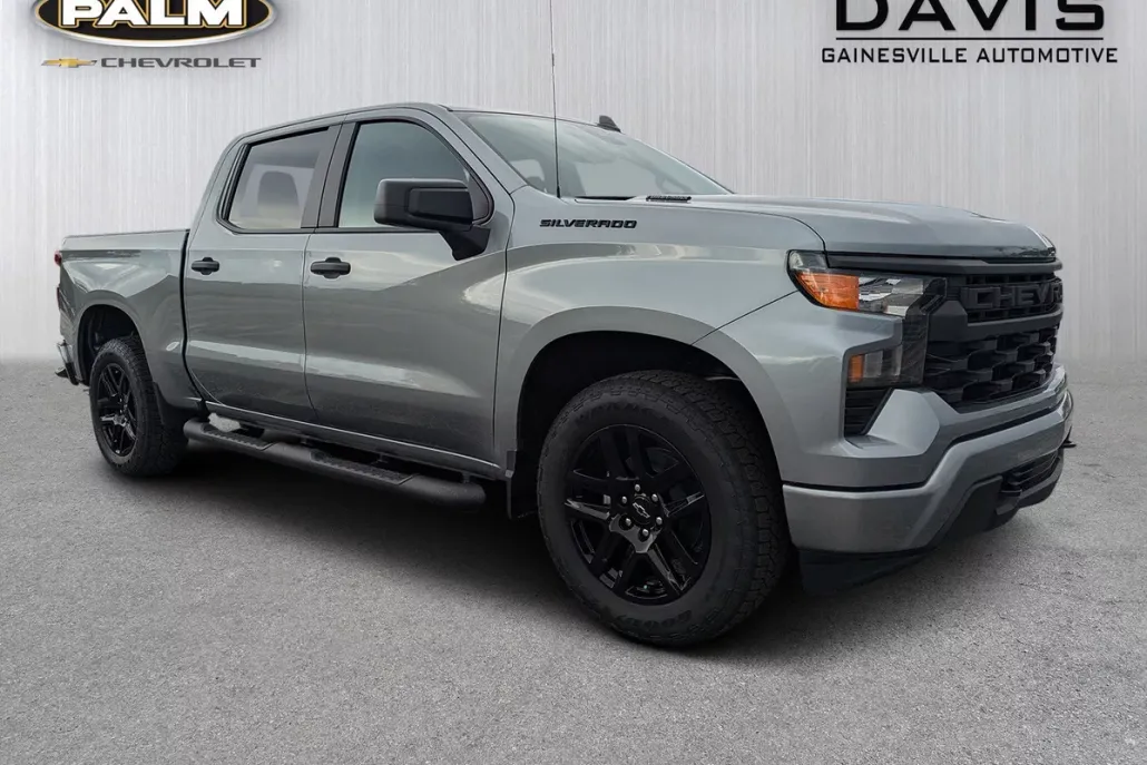 2026 Chevrolet Silverado 1500 Custom photo 1