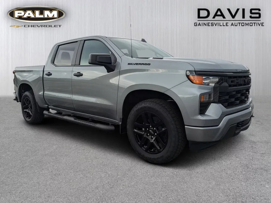 2026 Chevrolet Silverado 1500 Custom photo 1