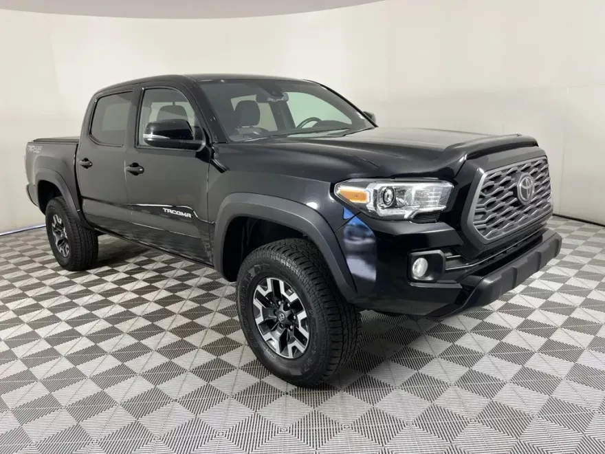2021 Toyota Tacoma TRD Off-Road photo 1