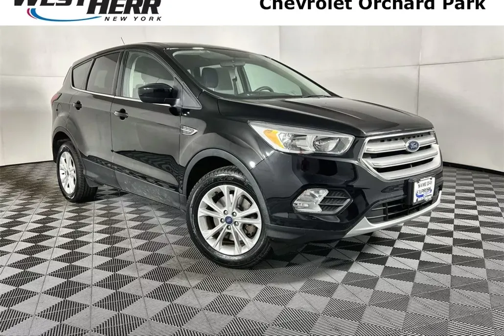 2019 Ford Escape SE photo 1