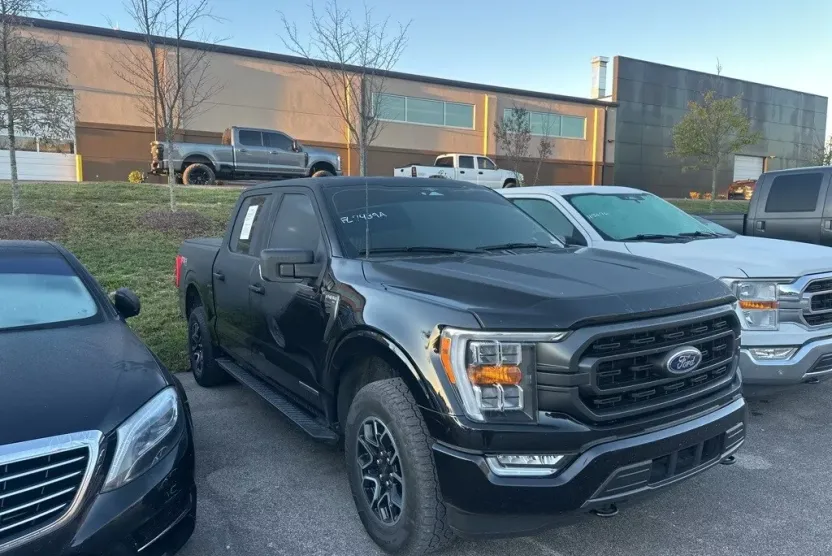 2023 Ford F-150 XLT photo 1