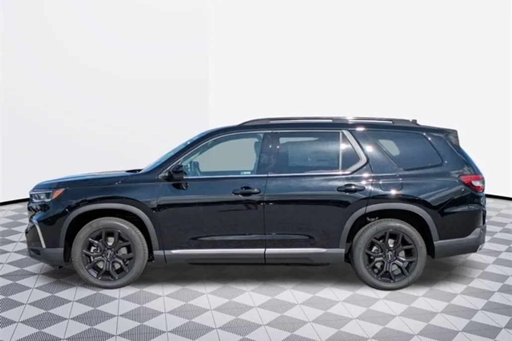 2025 Honda Pilot Touring photo 1