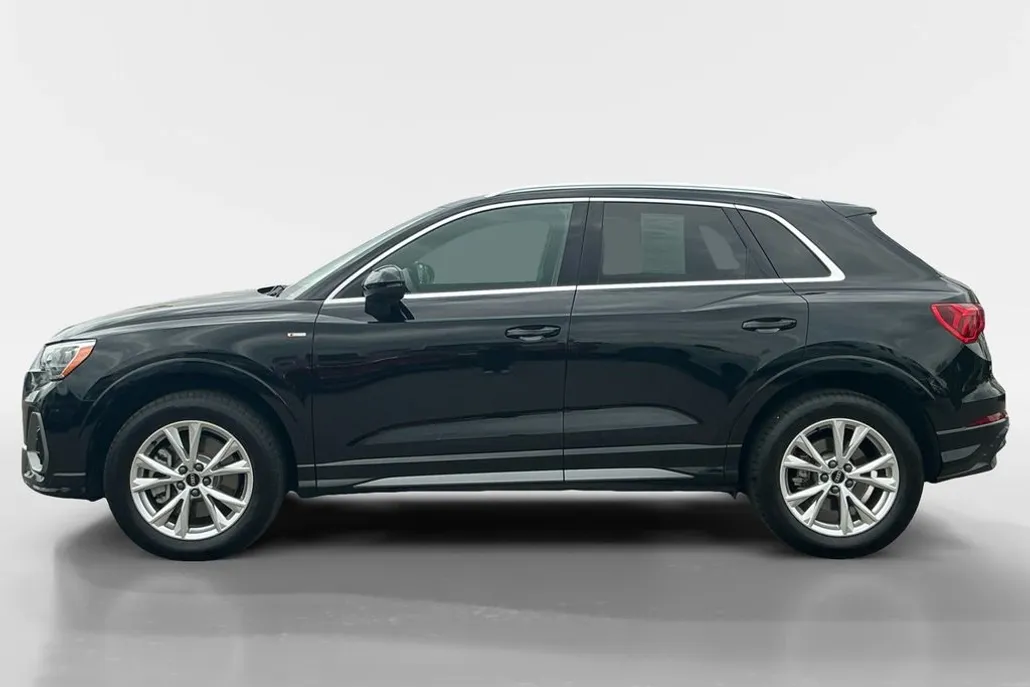 2022 Audi Q3 Premium S line photo 1