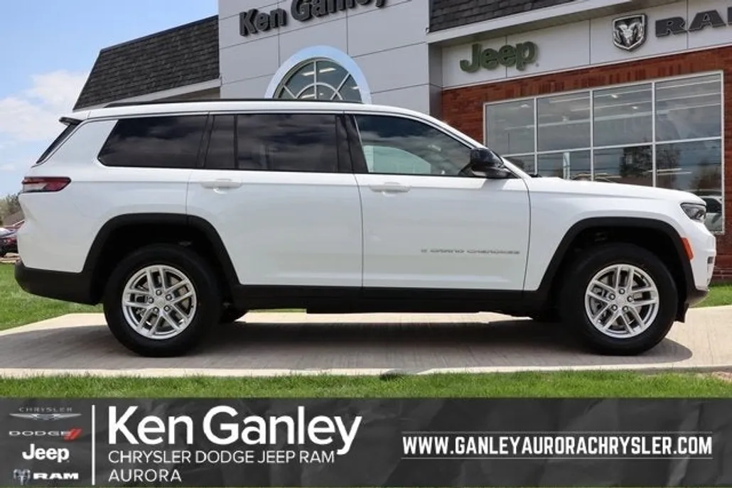 2025 Jeep Grand Cherokee Laredo X photo 1