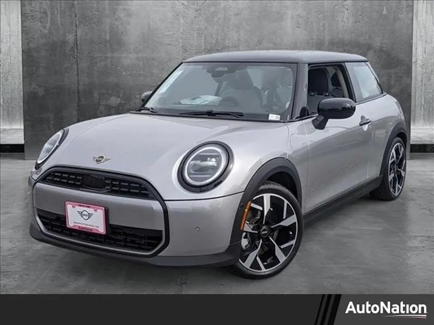 2025 Mini Cooper Signature photo 1