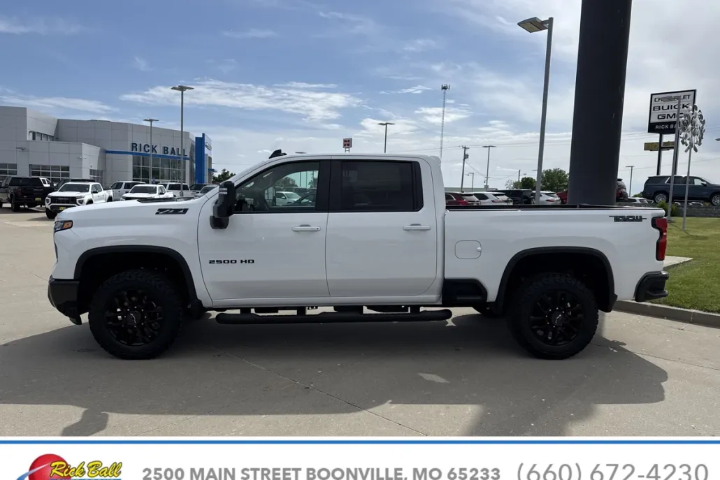 2025 Chevrolet Silverado 2500HD LT photo 1