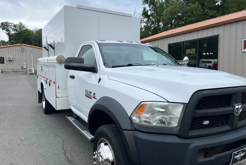 2014 Ram 5500 Tradesman photo 1