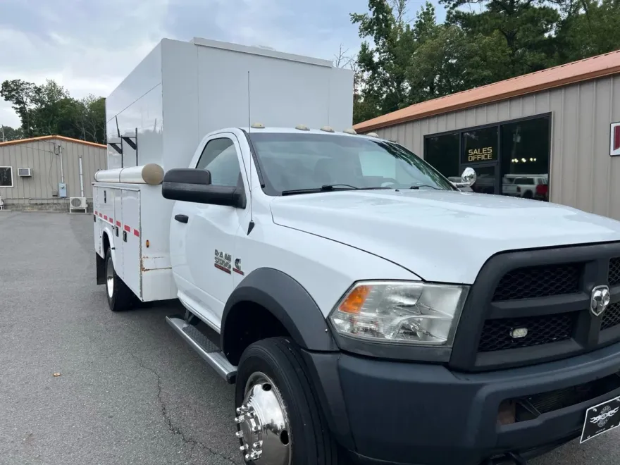 2014 Ram 5500 Tradesman photo 1