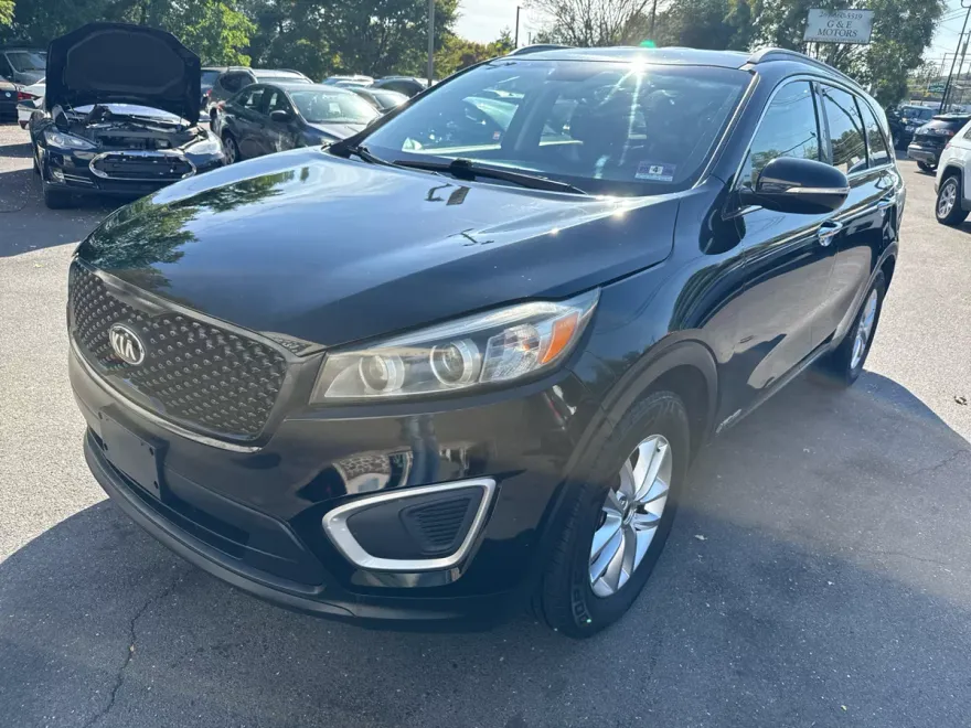 2016 Kia Sorento LX V6 photo 1