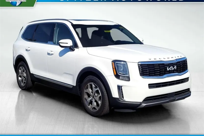 2022 Kia Telluride EX photo 1