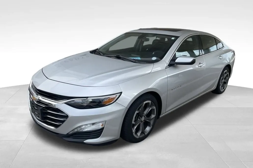 2021 Chevrolet Malibu 1LT photo 1