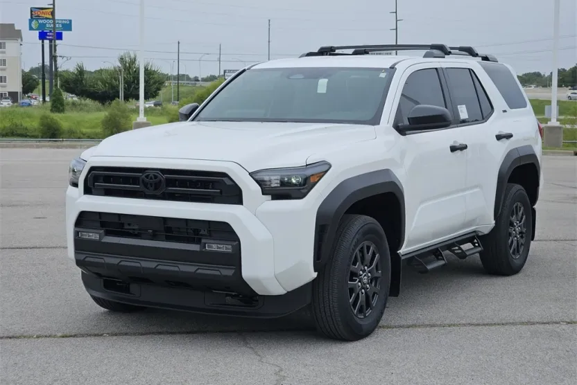 2025 Toyota 4Runner SR5 photo 1