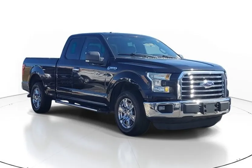 2015 Ford F-150 XLT photo 1