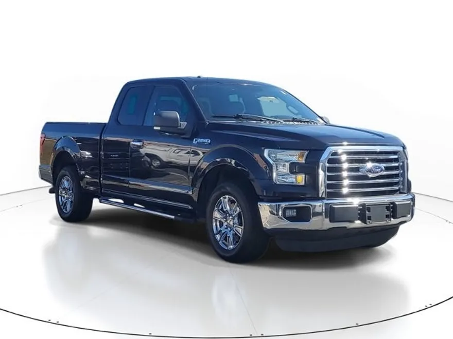 2015 Ford F-150 XLT photo 1