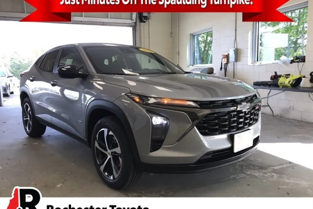 2024 Chevrolet Trax photo 1