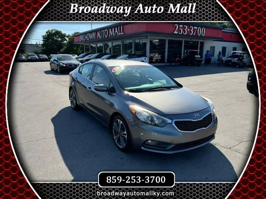 2016 Kia Forte EX photo 1