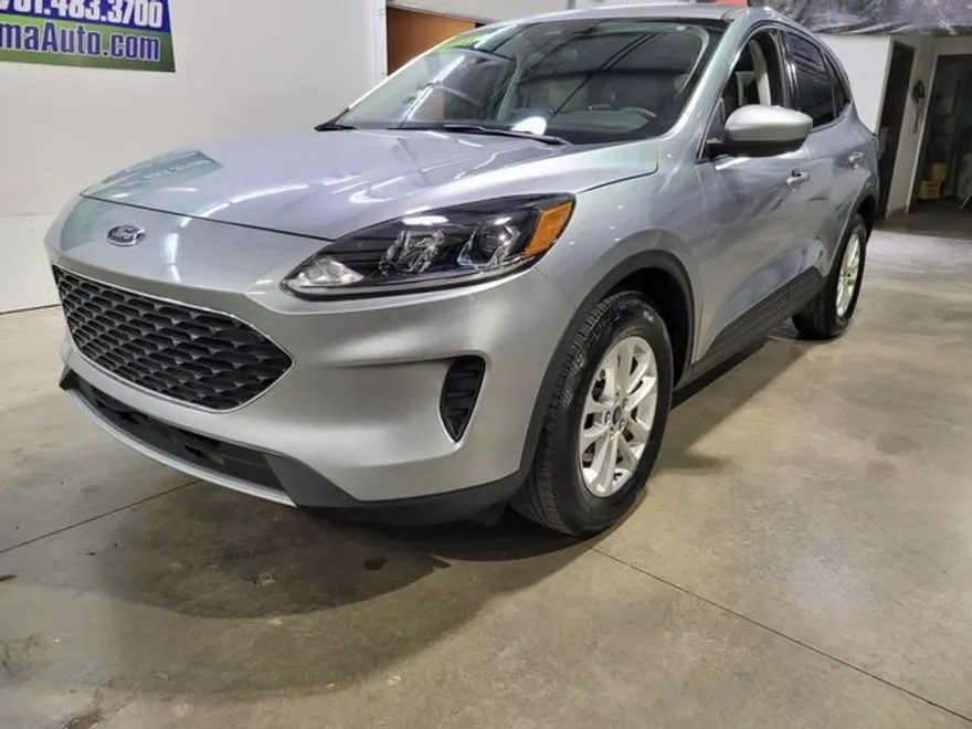 2021 Ford Escape SE photo 1
