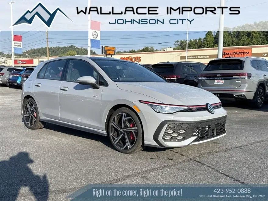 2025 Volkswagen Golf GTI SE photo 1