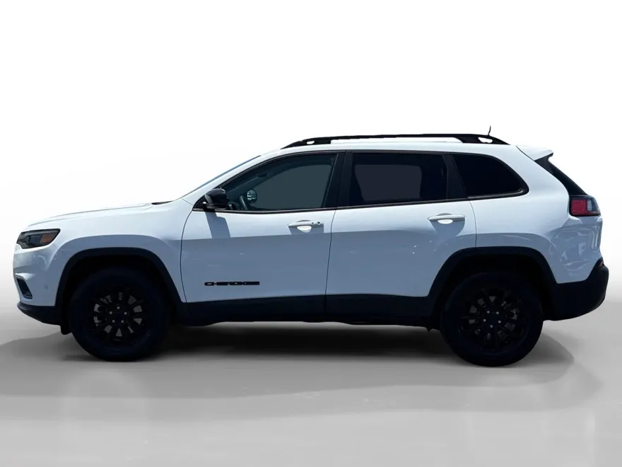 2023 Jeep Cherokee Altitude photo 1