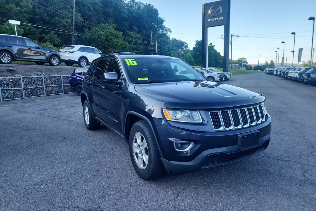 2015 Jeep Grand Cherokee Laredo photo 1
