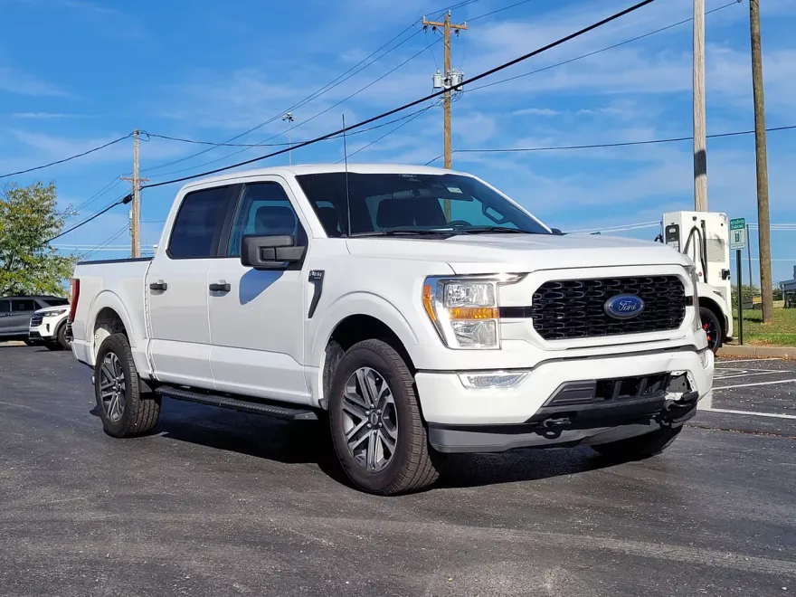 2021 Ford F-150 XL photo 1