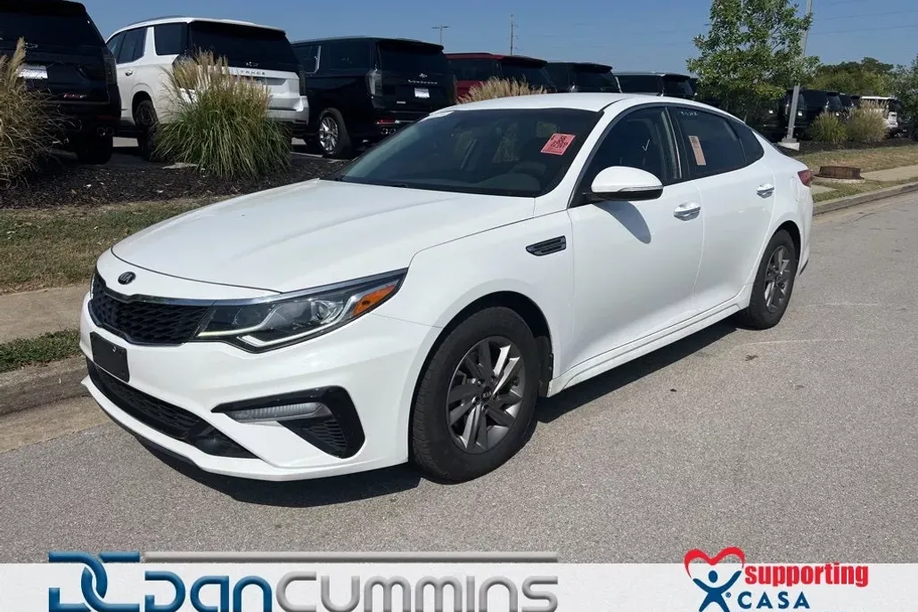 2020 Kia Optima LX photo 1