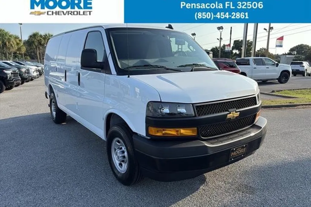 2025 Chevrolet Express Cargo 2500 photo 1