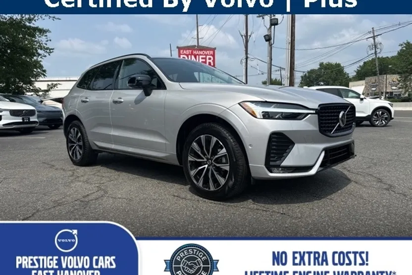 2025 Volvo XC60 B5 Plus photo 1
