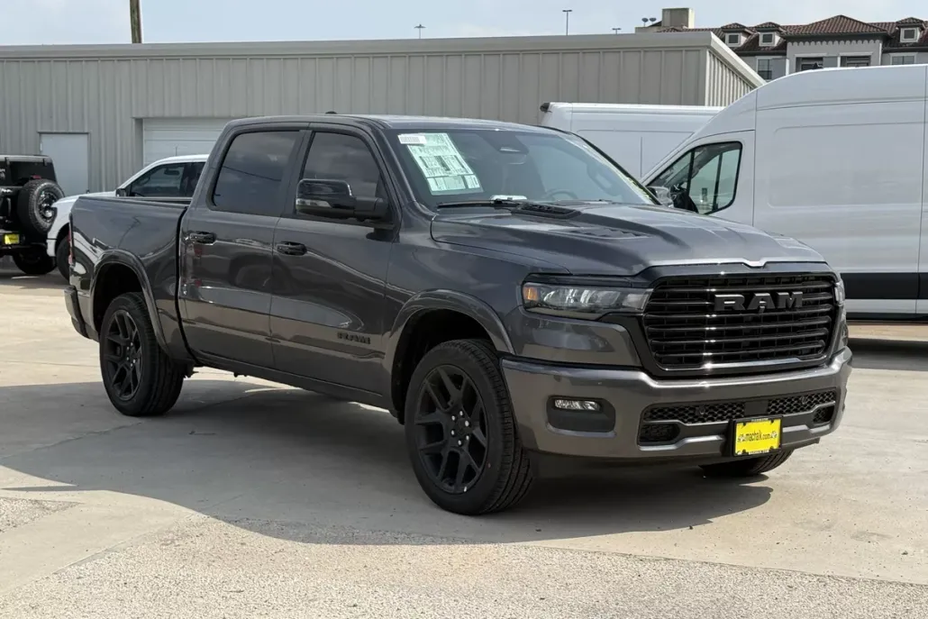 2025 Ram 1500 Laramie photo 1