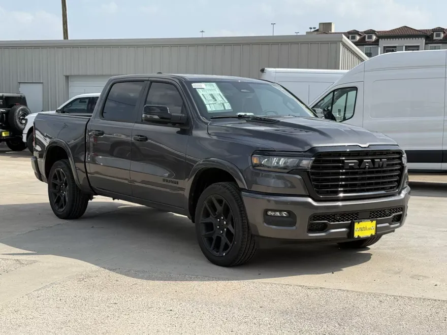 2025 Ram 1500 Laramie photo 1