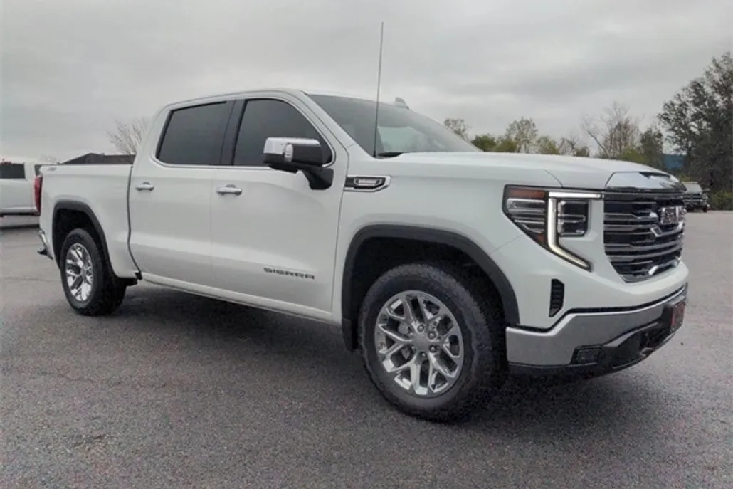 2022 Gmc Sierra 1500 SLT photo 1