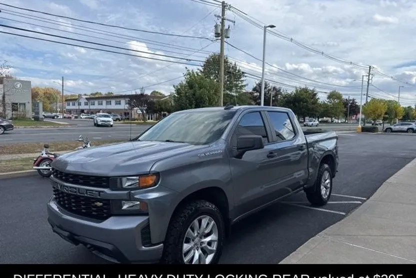 2020 Chevrolet Silverado 1500 Custom photo 1