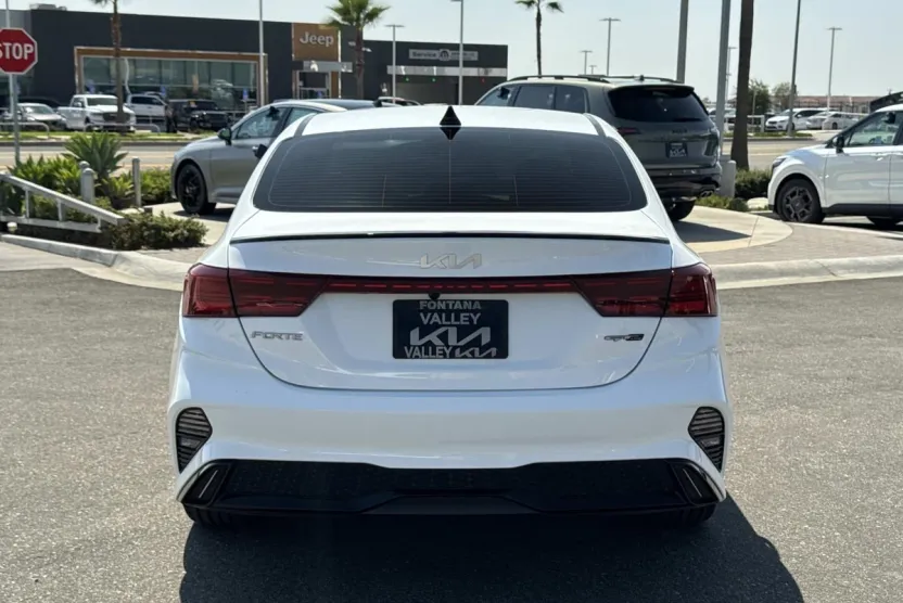 2023 Kia Forte GT-Line photo 1