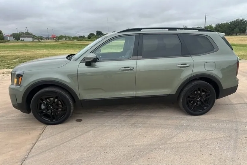 2024 Kia Telluride EX X-Line photo 1