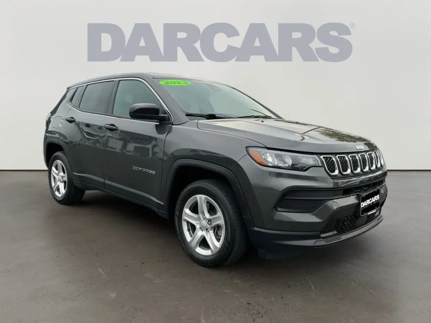 2023 Jeep Compass Sport photo 1