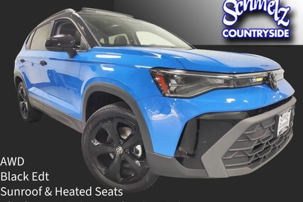 2025 Volkswagen Taos SE photo 1