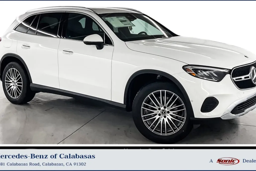2025 Mercedes Benz GLC 300 photo 1