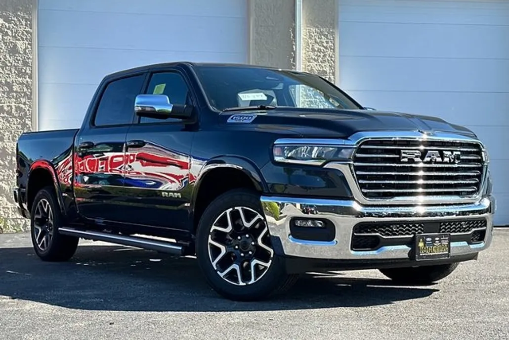 2025 Ram 1500 Laramie photo 1