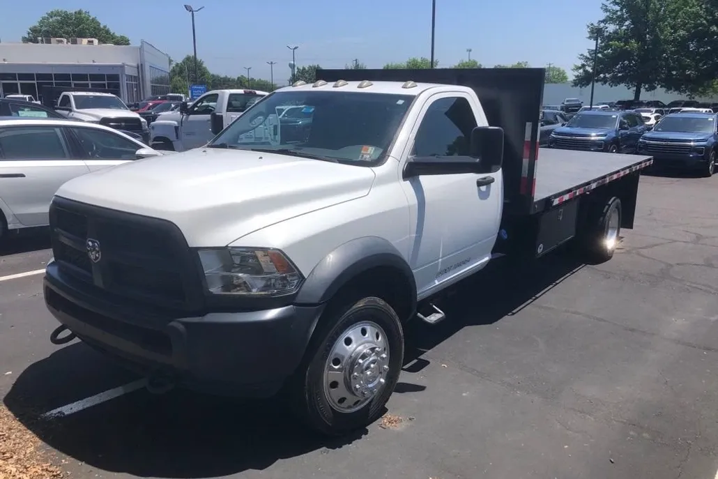 2016 Ram 5500 Tradesman photo 1