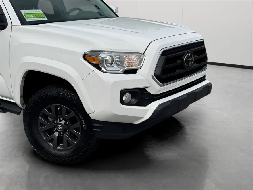 2023 Toyota Tacoma SR5 photo 1