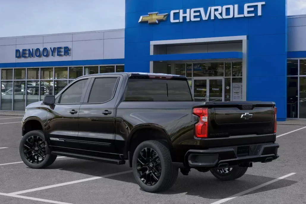 2026 Chevrolet Silverado 1500 High Country photo 1