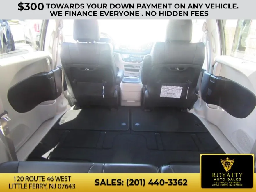 2021 Chrysler Pacifica Touring L photo 6
